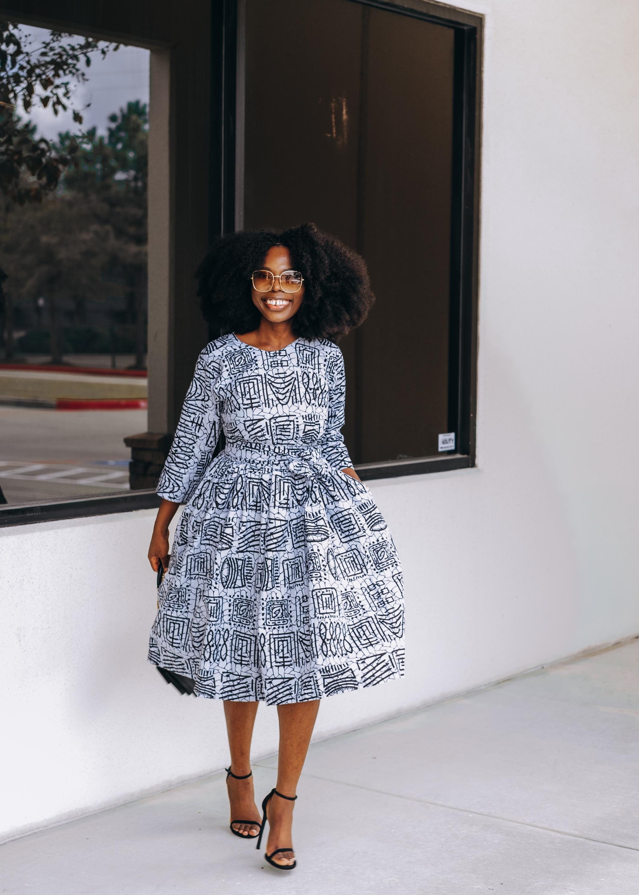 black white print dress Beatrice and Toile Maxi Elevate your transitional style with the Beatrice Black and White Toile Maxi Dress Black and White Plaid Womens