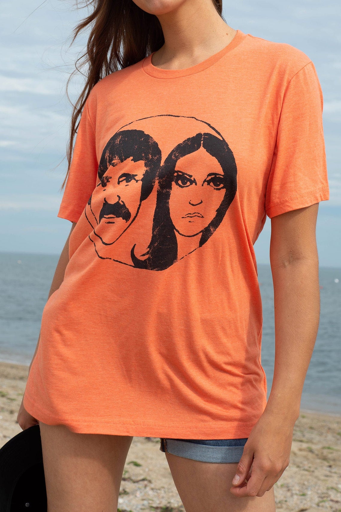 The Beat Goes on Unisex T-shirt Sonny and Cher Vintage Soft - Etsy
