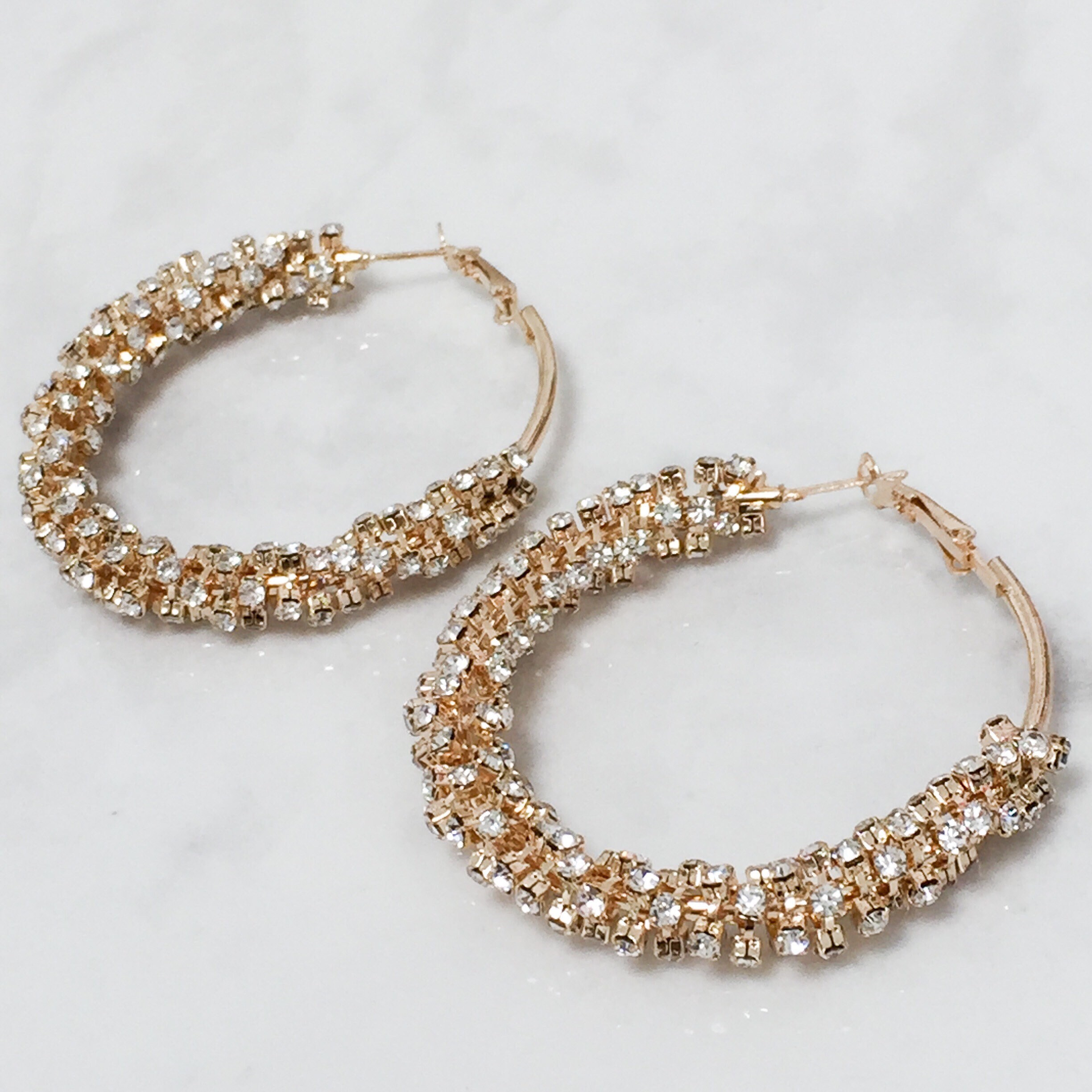 Orecchini A Cerchio Pendenti Placcati Oro Con Strass Lucidi - Gioiello Donna