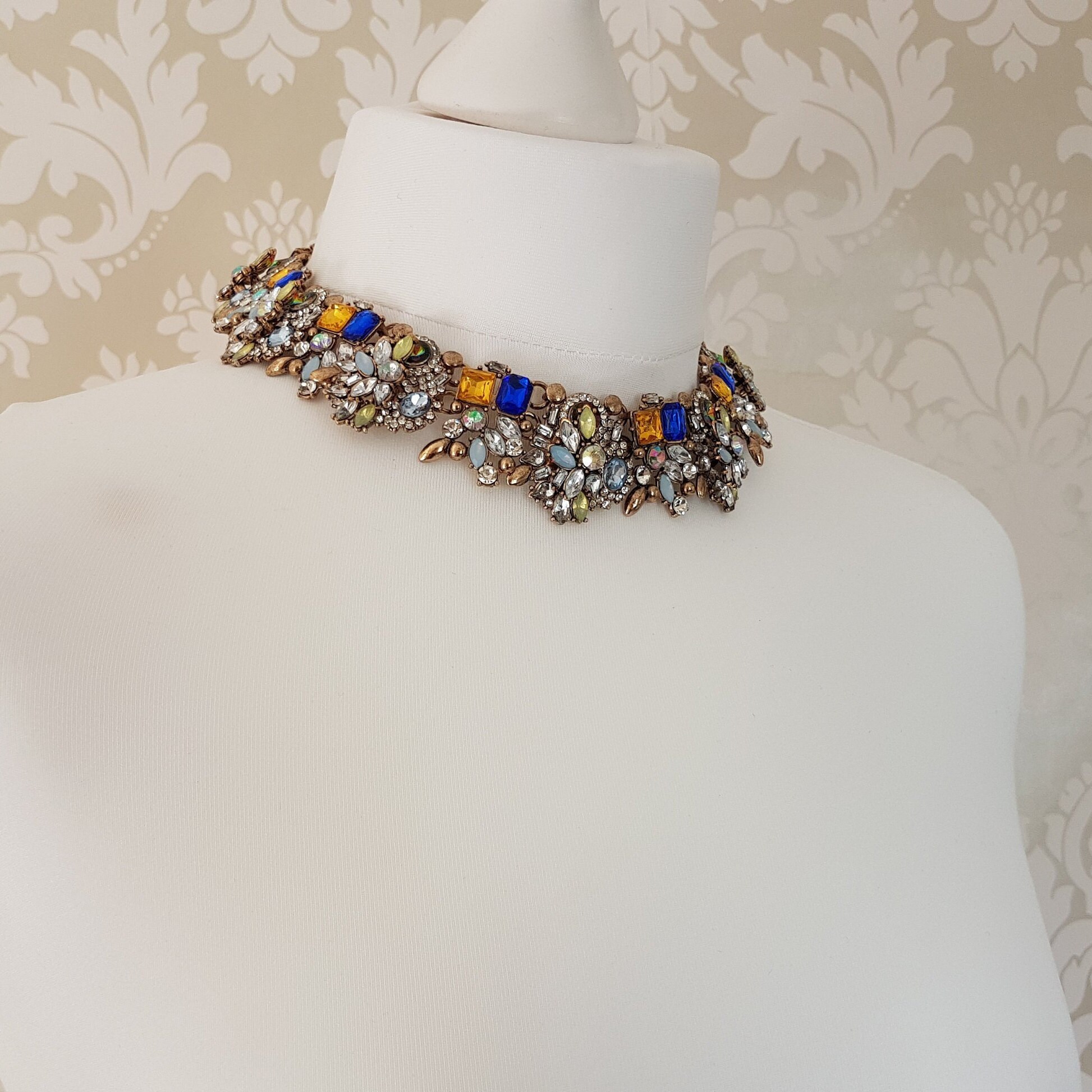 Parure De Bijoux De Soirée En Strass Bleus - Collier Et Boucles D'oreilles - Neuf Avec étiquettes