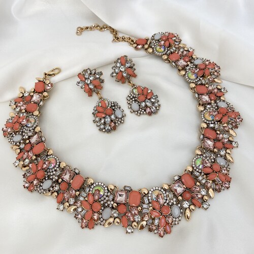 Pink Rhinestone NecklaceGoldStatement Necklace For HerWith Gift Box 