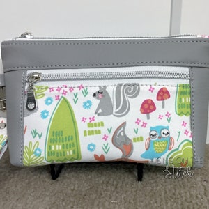 Woodland Print Double Zipper Wristlet / Makeup Bag / Cute Animals Zipper Pouch / Toiletry Bag / Zipper Pouch