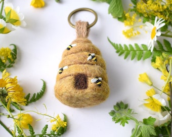 Beehive Keyring, Needle Felted and Hand Embroidered Beehive, Bee Skep, Beekeepers Keychain, Wool Keyring, Gifts for Beekeepers