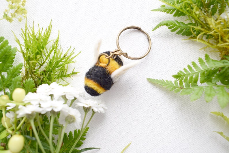 Needle Felted and Hand Embroidered Bumble Bee, Bumble Bee Keyring, Bee Key Chain, Little Bee, Wool Charm, Nature Gift image 2