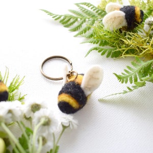 Needle Felted and Hand Embroidered Bumble Bee, Bumble Bee Keyring, Bee Key Chain, Little Bee, Wool Charm, Nature Gift image 5