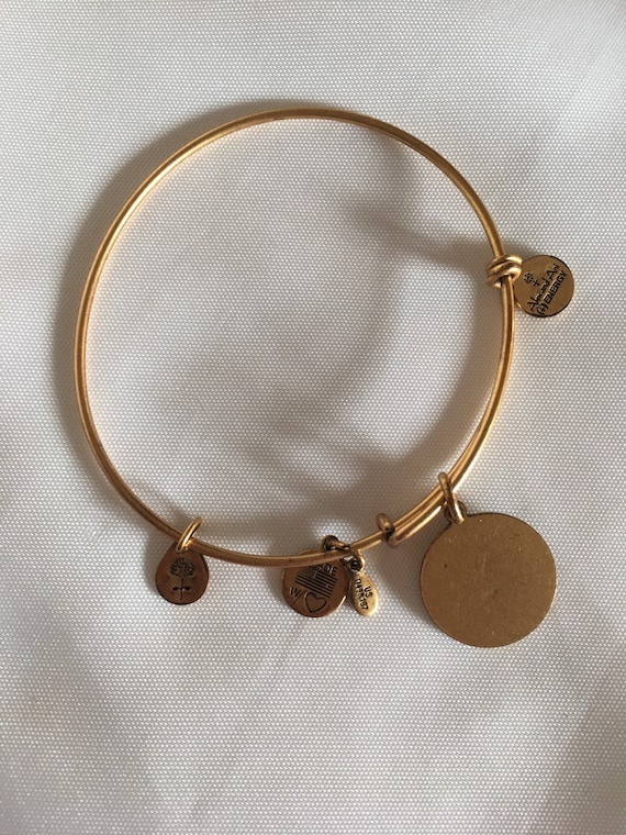 Alex and 2024 ani heart bracelet