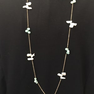Coldwater Creek White Branch Pearl and Turquoise Bead on Gold Tone 36” Single Strand Chain Necklace - Sweet!