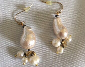 Pendientes colgantes barrocos vintage de perlas de agua dulce