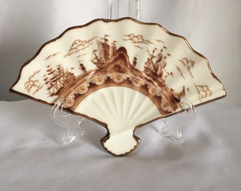 Rare porte-objets Andrea par Sadek Sailing Ships : assiette en forme d'éventail