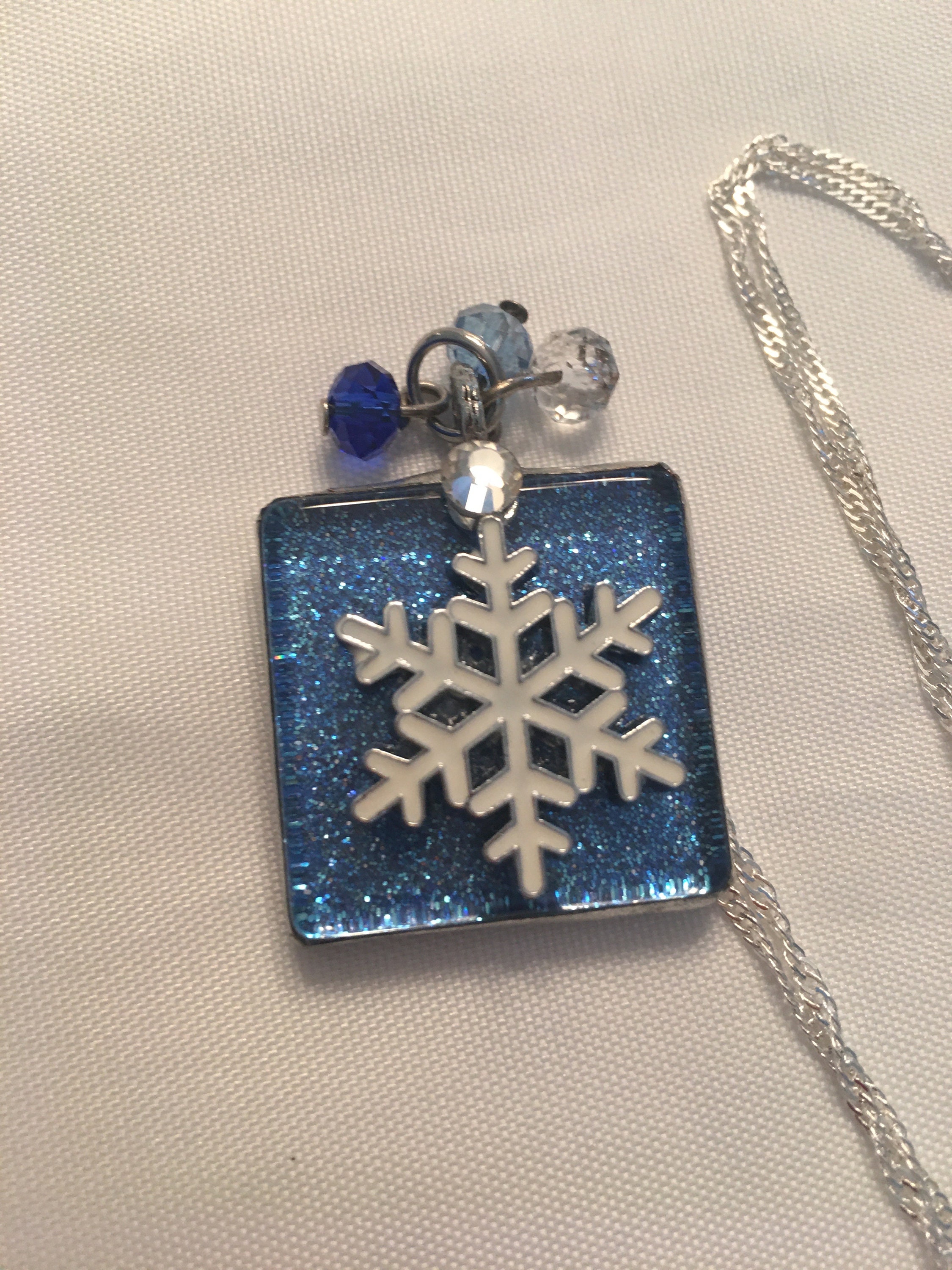 Silverly Collana con Fiocco di Neve in Argento Sterling per Donna | Ciondolo a Forma di Fiore di Ghiaccio Congelato in Stile Filigrana Decorato su Catena a Maglie | Collane Natalizie in