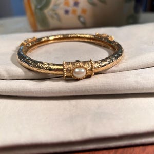 Textured Gold Tone Gold Plated Bangle Bracelet Featuring a 3 Pearl/Faux Pearl Detailed Design - Stunning!