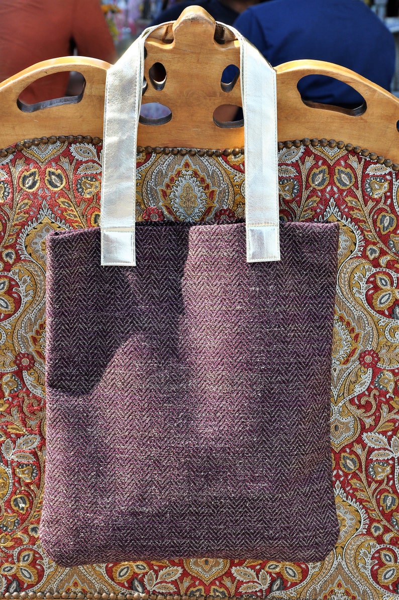 Burgundy boho chic bucket tote bag Shoulder bag for women with Gold straps Vegan tote bag Vintage look