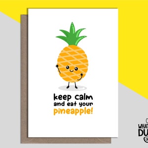 Carte de voeux de grossesse faite main drôle et mignonne de FIV pour la bonne chance avec le traitement de fertilité IUI et TTC par What the Duck Cards - Ananas
