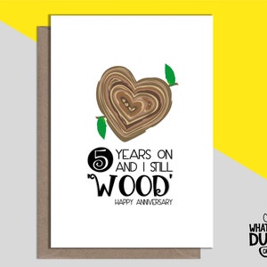 Jolie et amusante carte de voeux en lin faite maison pour 5 ans d'anniversaire de mariage de la femme et du mari par What the Duck - STILL WOOD