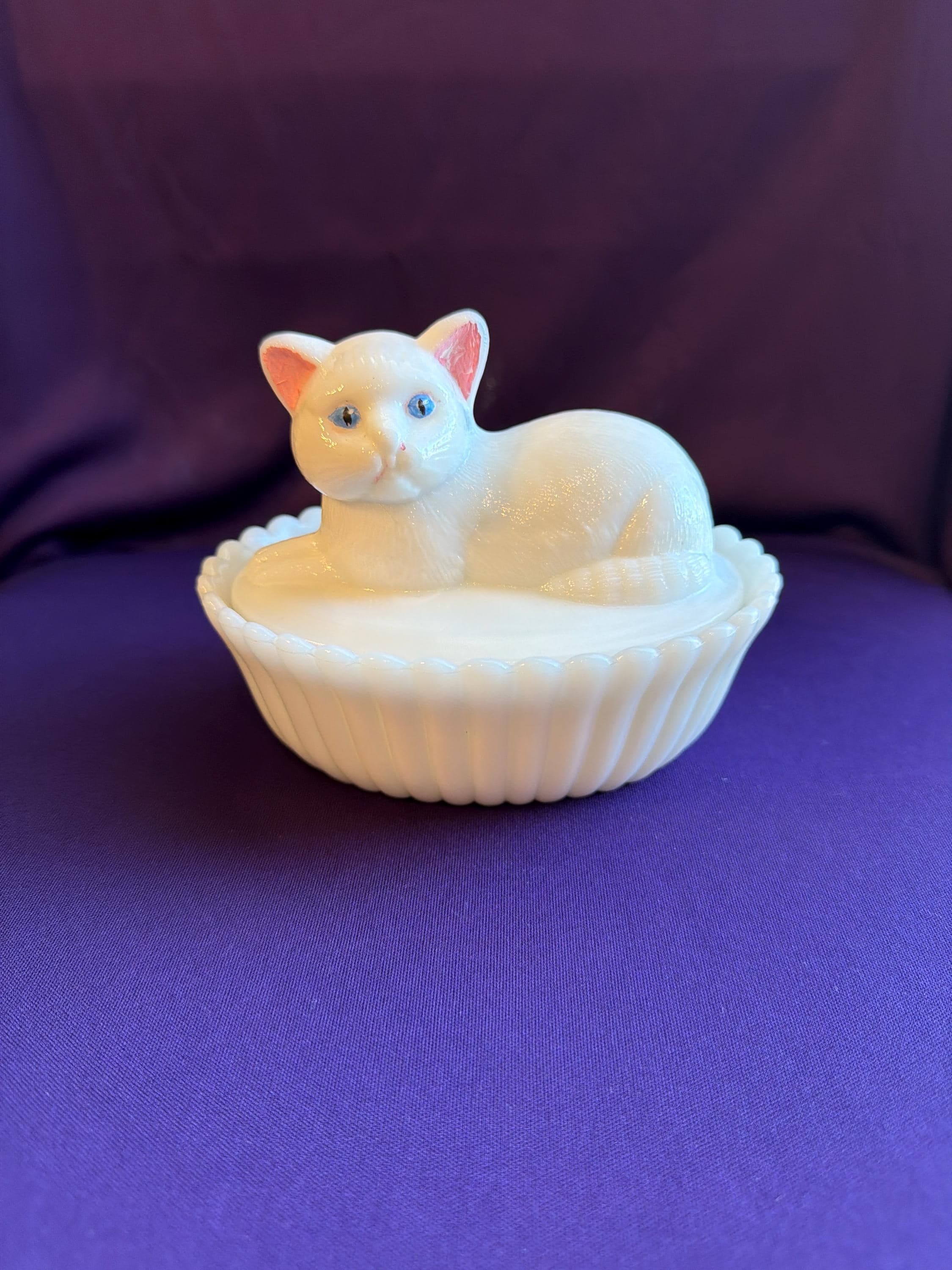 Vintage Cat on Nest Glass Dish - Etsy