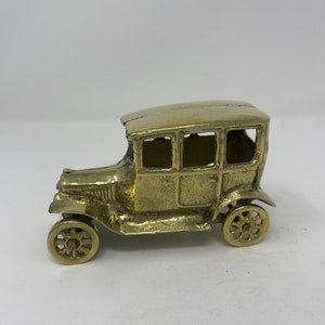Collectible decorative old-fashioned car (not perfect)