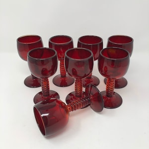 Set of 8 retro small wine / cordial glasses, Beautiful deep ruby red