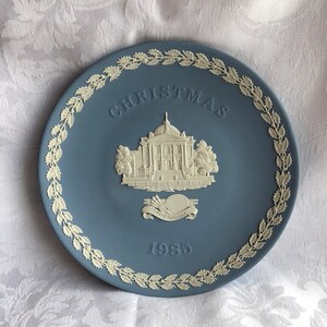 Vintage jasperware Christmas plate by Wedgwood