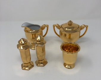 Beautiful ceramic vintage sugar and creamer set, salt and pepper set, and extra small bowl (not perfect)
