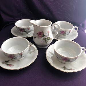 Vintage miniature tea set by Fred Robert’s Company.  Made in Japan.  (Not perfect, loss of paint)