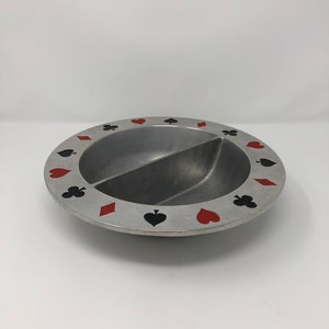 Vintage pewter Wilton Armetale divided bowl with poker design