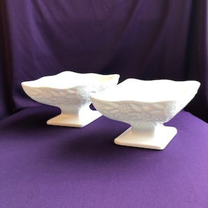 Vintage milk glass compote / dishes