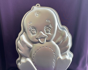 Vintage Little Ducky cake baking mold / pan