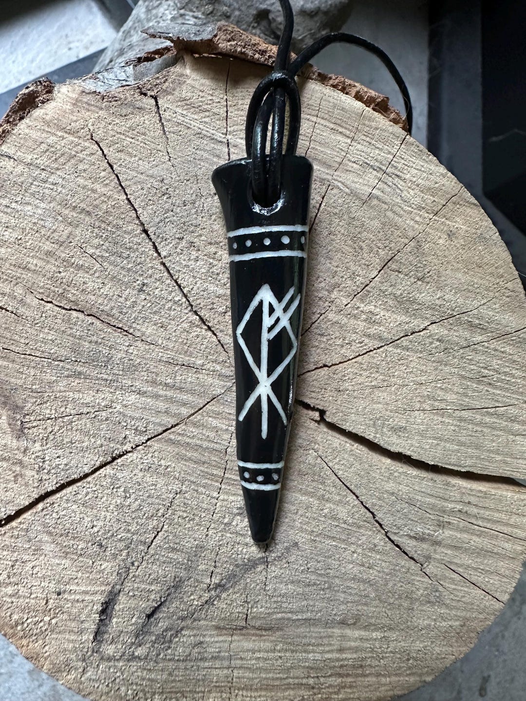 Wolf Rune Bind WOLF BINDRUNE - Genuine Etched Real Deer Antler Nordic Rune Pendant ...