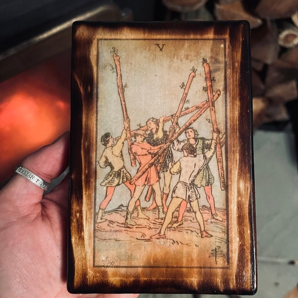 Wooden Tarot Card - The Five of Wands