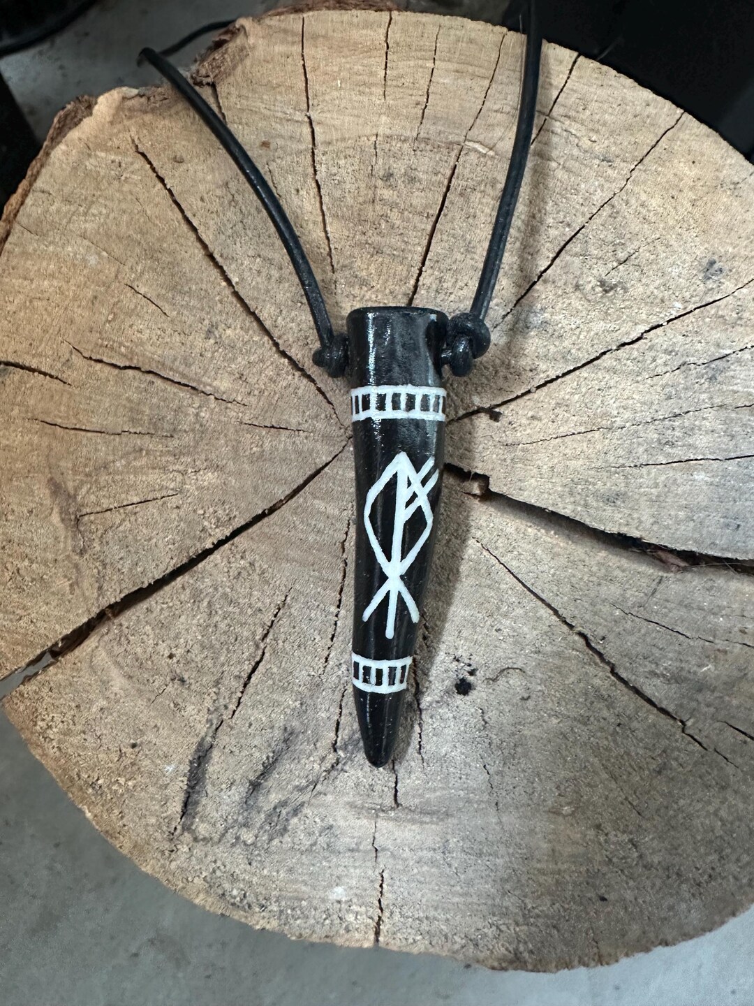 Wolf Rune Bind WOLF BINDRUNE - Genuine Etched Real Deer Antler Nordic Rune Pendant ...