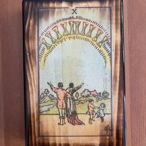 Carta de Tarô de Madeira - Dez de Copas #2
