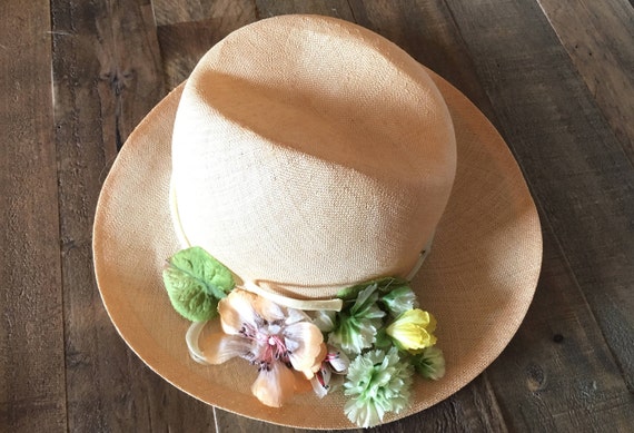 Vintage hat,straw hat,summer fashion,retro style,s