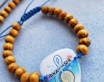 Rock by the Sea: Guitar Pick Bracelet