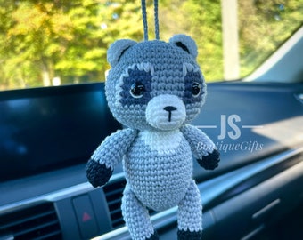 Hanging racoon, cute racoon, crochet racoon keychain, racoon keychain, racoon gifts, racoon decoration, animal keychains, cute gifts