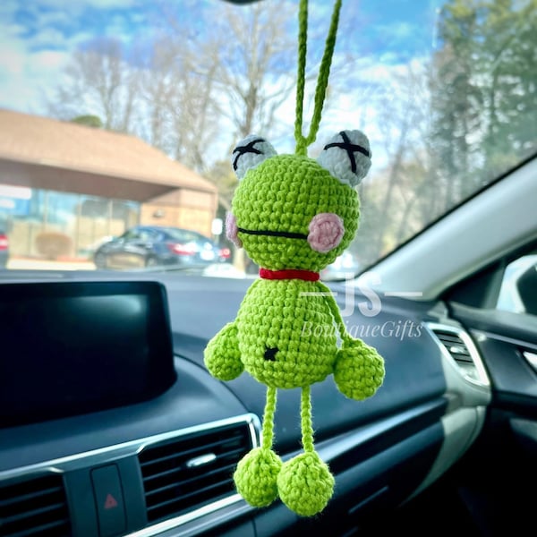 Hanging frog, Crochet frog keychain, frog keychain, friend gift, cute gift, fun gift, stuffed frog, frog gifts