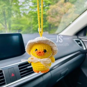 Cute duck wear hat keychain, crochet duck keychain, duck keychain, duck gifts, duck keychain, cute gifts, friend gift, Easter gift