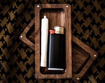 Pre roll joint/cigarette case with lighter holder and cap : r/promos