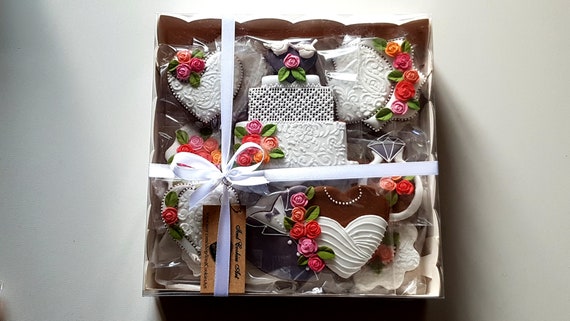 Coffret cadeau de biscuits décorés Mariage