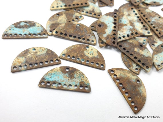 Beadwork Finding - Semicircle 9+1 Holes, 21x10.5mm per pair Beadwork Finding - Semicircle 9+1 Holes, 21x10.5mm per pair