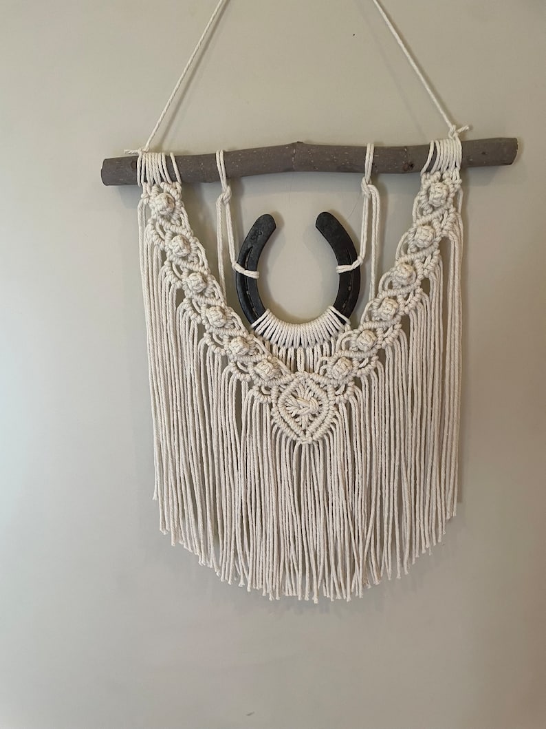 Horseshoe macrame wallhanging image 1