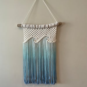 small beachy wave macrame