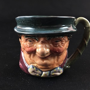 Royal Doulton Tony Weller D6044 Mini Character Jug