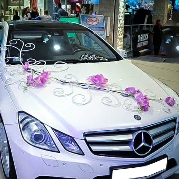 Décoration de voiture de mariage Kit de voiture complet Wedding Fair comprenant des portes à ruban d’arcs de fleurs artificielles décoration voiture mariage hochzeitsdeko