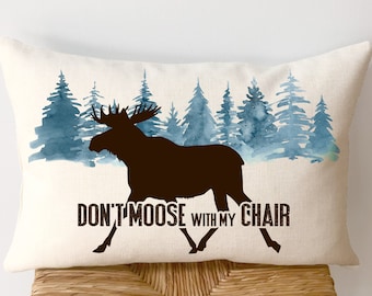 Moose Decor, Cabin Decor, Lumbar Pillow, Wildlife pillow , Boyfriend Birthday, Housewarming Gift For Women, Husband Gift, Dad Gift, Friend