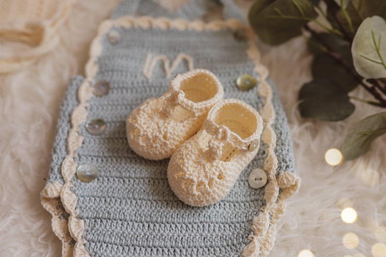 Baby crochet set image 3