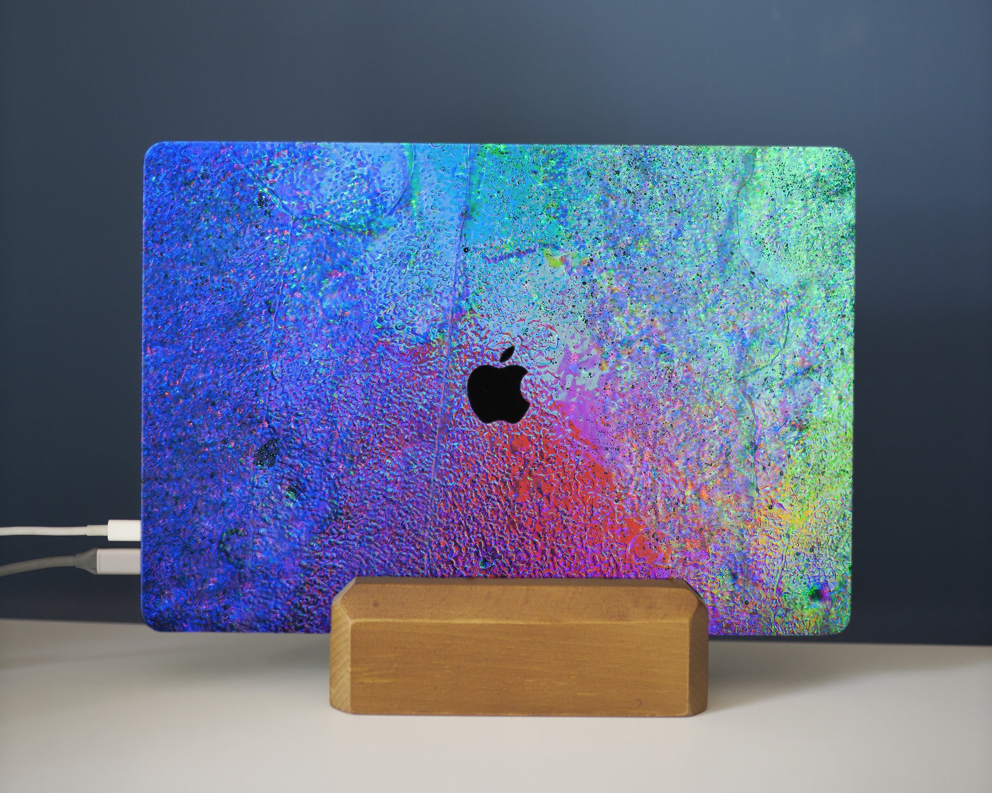 minimalist macbook pro case