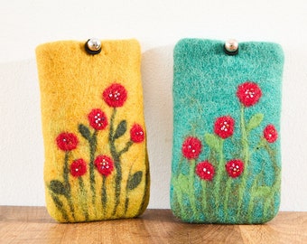 Beschermende smartphonehoes van vilt 17 x 11 cm Indira, rode bloemen op een blauwe of gele achtergrond, mobiele telefoonhoes, hoes voor telefoon