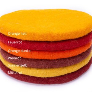 Sitzkissen aus Wolle gefilzt, rund, 35cm, bunt, farbenfrohe Filzkissen, rot orange weinrot gelb Bild 1