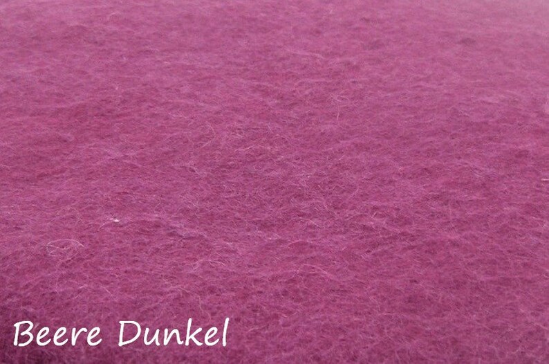 Sitzkissen aus Wolle gefilzt, rund, 35cm, farbenfrohe Stuhlkissen aus Filz, beere pink rosa aubergine bordeaux Bild 7