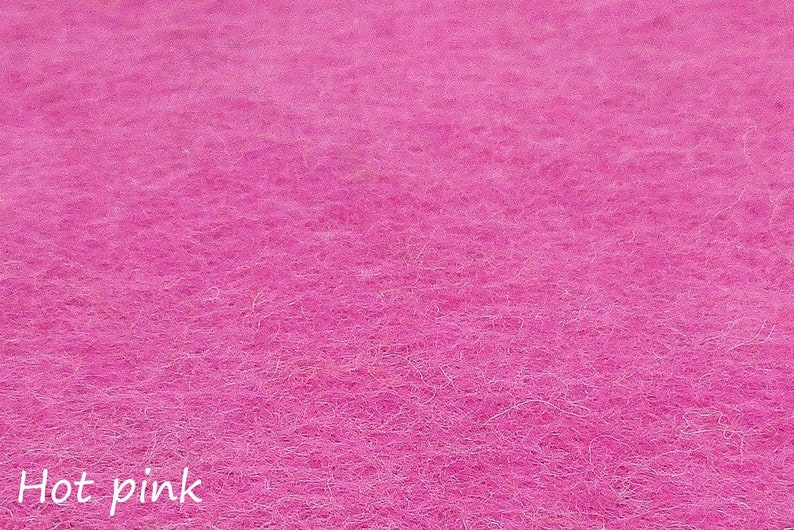 Sitzkissen aus Wolle gefilzt, rund, 35cm, farbenfrohe Stuhlkissen aus Filz, beere pink rosa aubergine, Hot pink